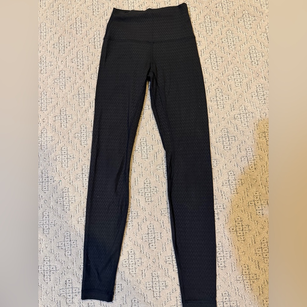 Lululemon Align Pant 28" size 2 in the Lattice Work Emboss Black